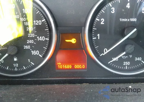 2010 BMW 328I z USA, uszkodzony, nr VIN WBAWL1C55APX27462